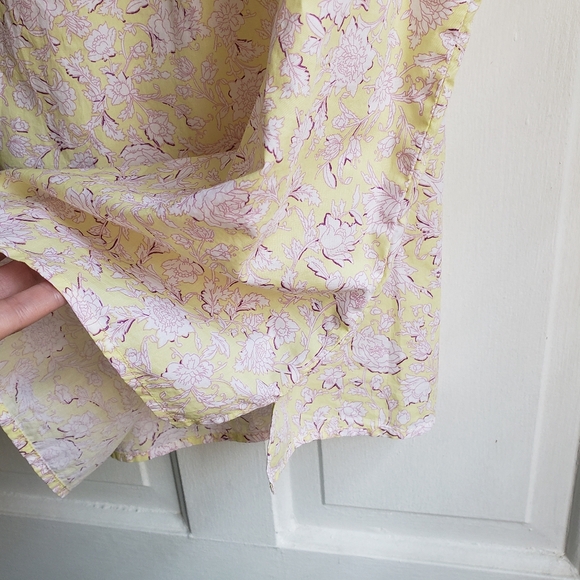 J. Crew Ruffled Sleeveless Blouse in Pastel Floral | NWT - Picture 5 of 10